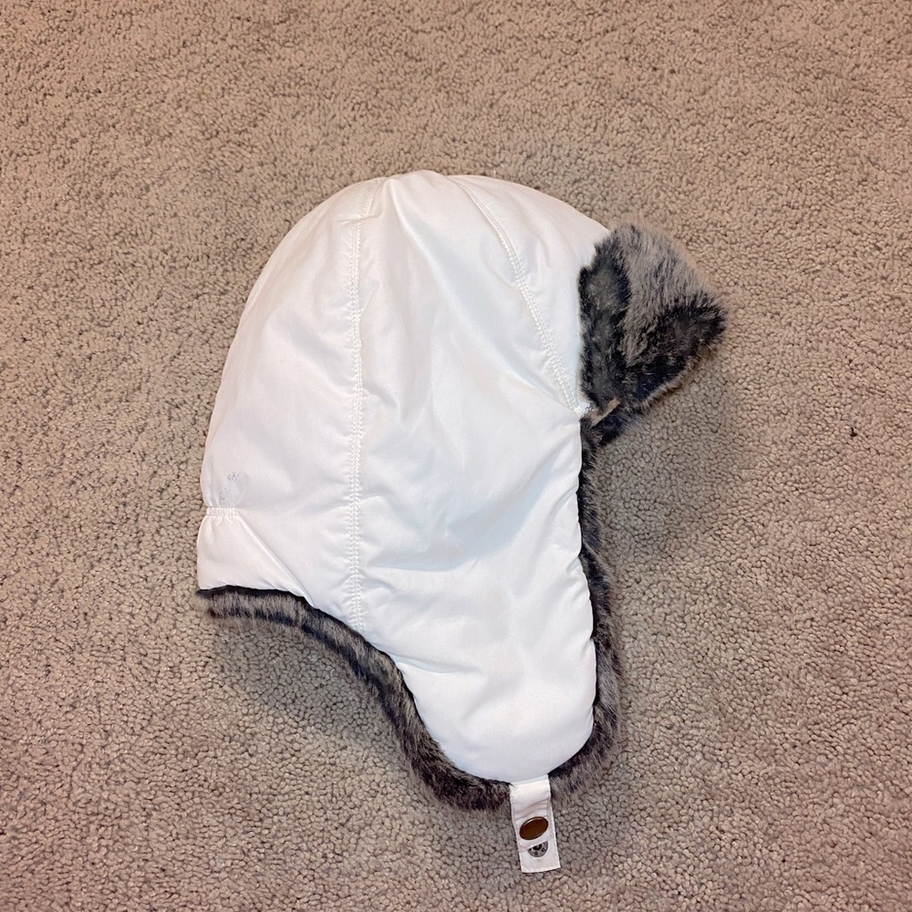 Eddie Bauer white down hat with fur. NWT